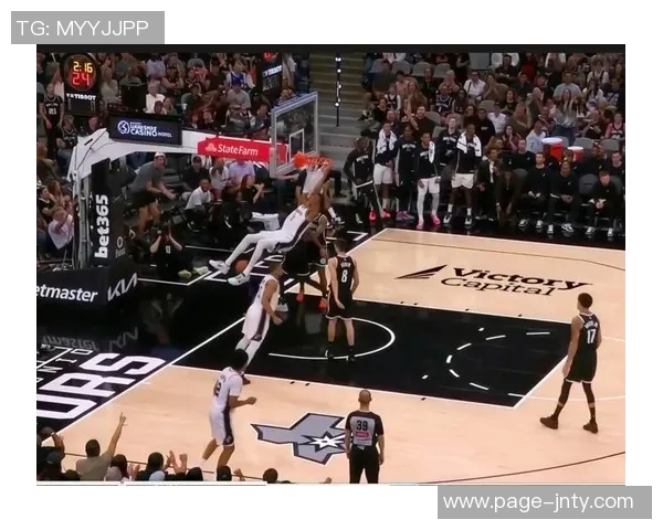 文班亚马篮下强势封盖卡明斯基震撼全场引发热议