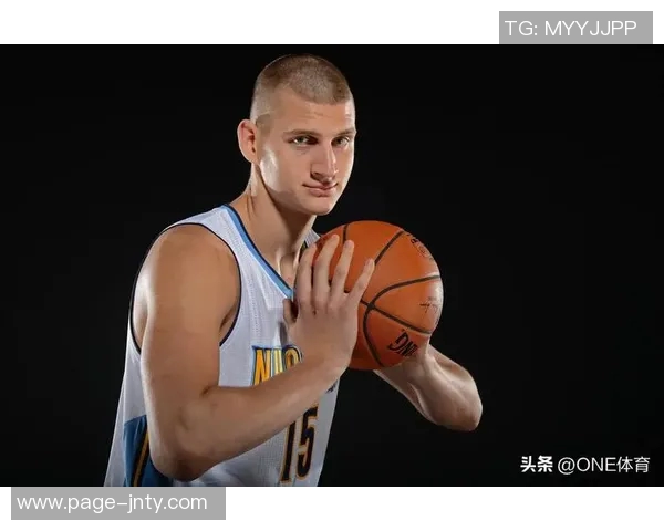 约基奇成NBA历史首位三项数据均列赛季前3的球员掘金揭幕战引关注 约基奇成NBA历史首位三项数据均列赛季前3的球员掘金揭幕战引关注